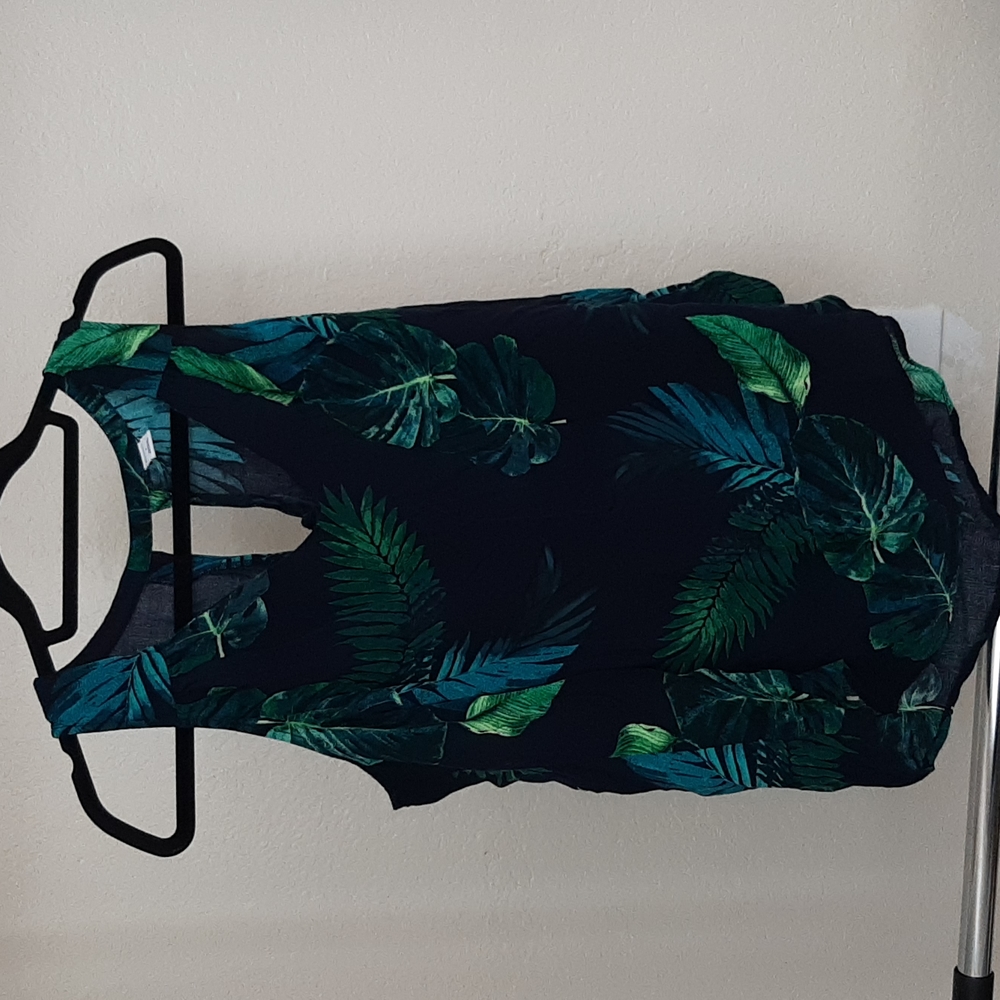 Old navy v neck top